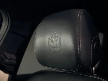 Car image 48