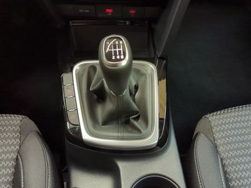 Car image 22