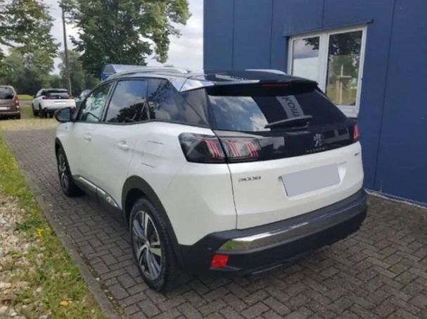 Peugeot 3008 1.6 Hybrid e-EAT8 165 kW image number 4