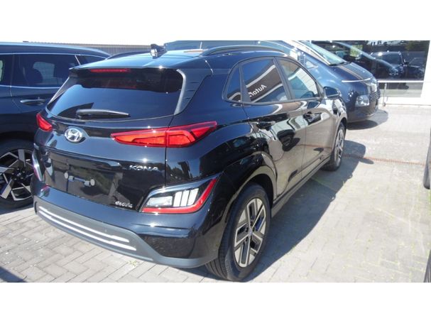 Hyundai Kona EV 150 kW image number 2