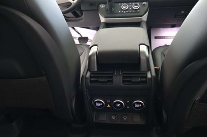 Car image 36