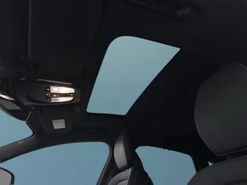 Car image 47
