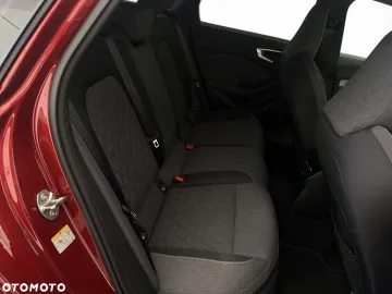 Car image 40