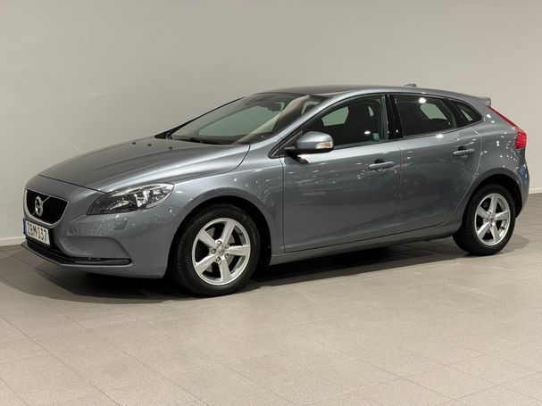 Volvo V40 T3 113 kW image number 1