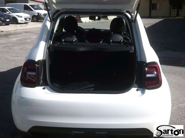 Fiat 500 e 70 kW image number 8