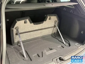 Car image 47
