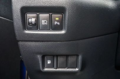 Car image 37