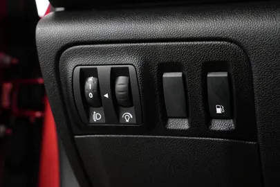 Car image 33