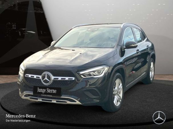 Mercedes-Benz GLA 180 100 kW image number 1