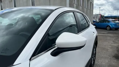 Car image 21