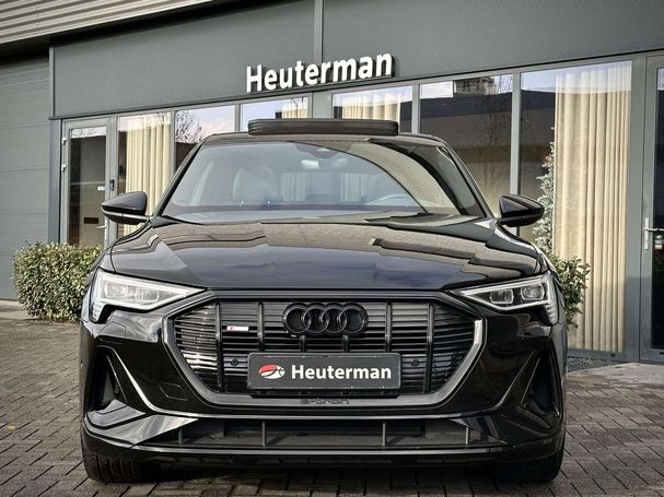 Audi e-tron 50 quattro Sportback 230 kW image number 2