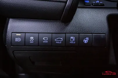 Car image 27