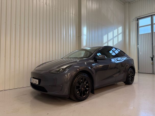 Tesla Model Y Long Range AWD 378 kW image number 4