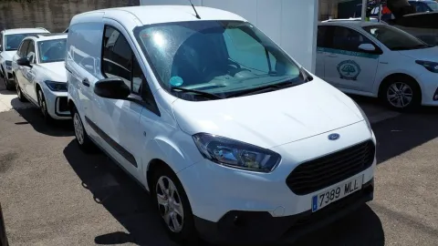 Car image 2