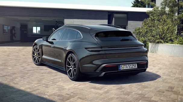 Porsche Taycan Turbo S Sport Turismo 560 kW image number 2