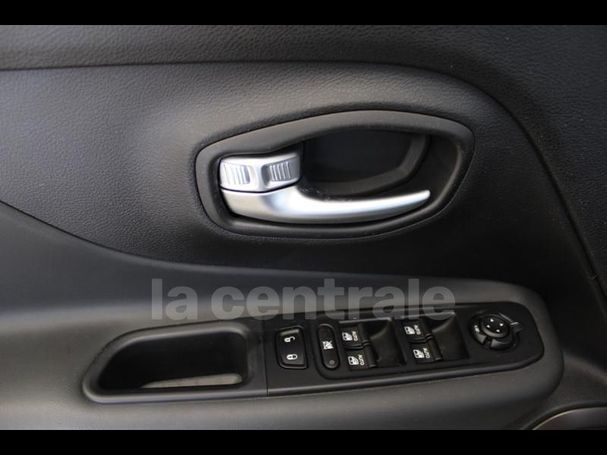 Jeep Renegade 96 kW image number 20