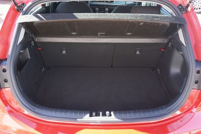 Car image 33