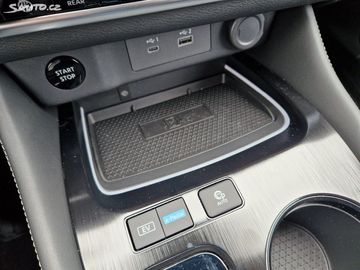 Car image 25