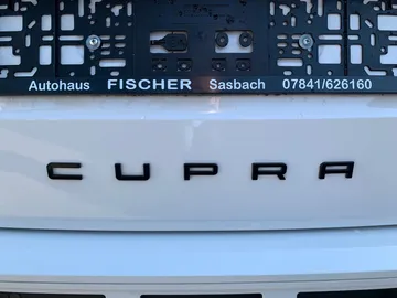 Car image 32