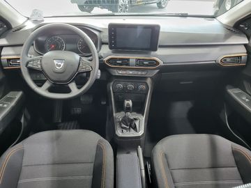 Car image 13