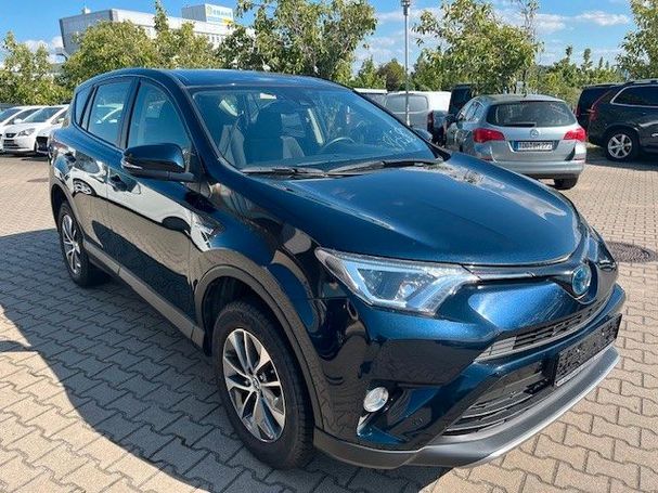 Toyota RAV 4 2.5 4x2 Hybrid 114 kW image number 3