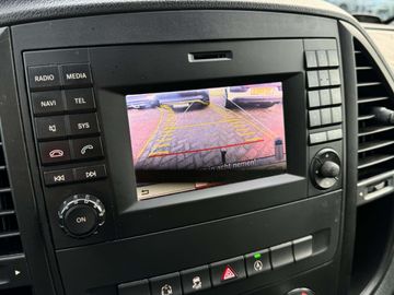 Car image 33