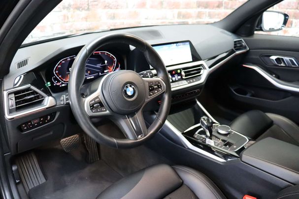 BMW 330i Touring Sport Line 190 kW image number 13