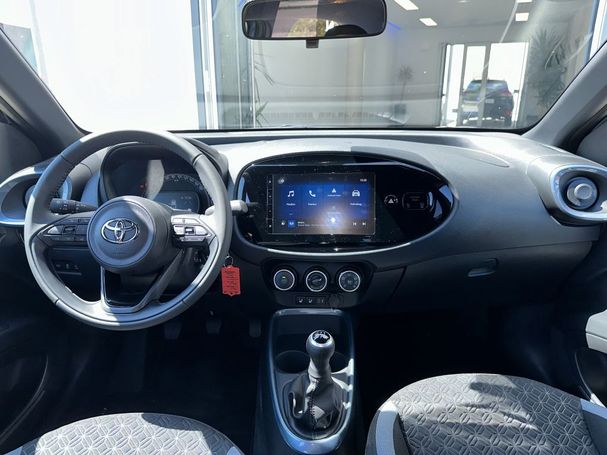 Toyota Aygo X 1.0 53 kW image number 13