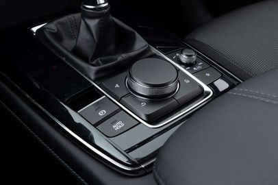 Car image 30