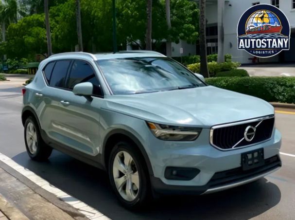 Volvo XC40 T5 AWD R-Design 182 kW image number 3