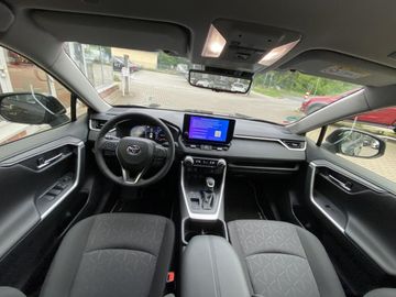 Car image 12