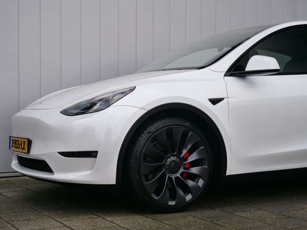 Tesla Model Y Performance AWD 393 kW image number 24