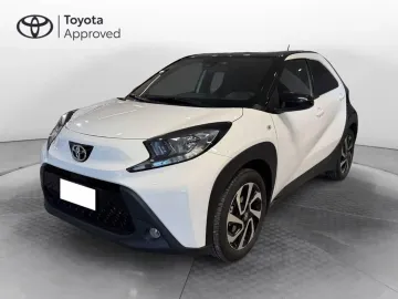 Car image 1