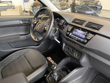 Car image 40