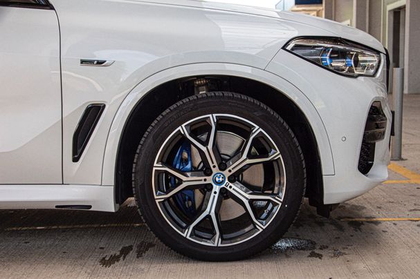 BMW X5 45e xDrive 290 kW image number 29