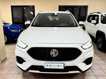 Car image 4