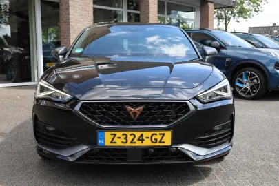 Car image 37