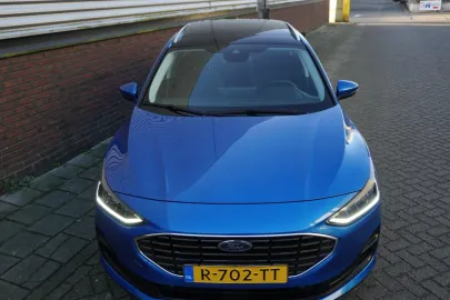 Car image 48