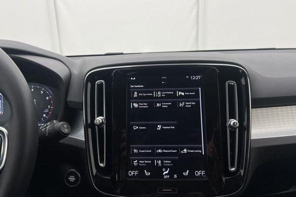 Volvo XC40 B4 R AWD 145 kW image number 21