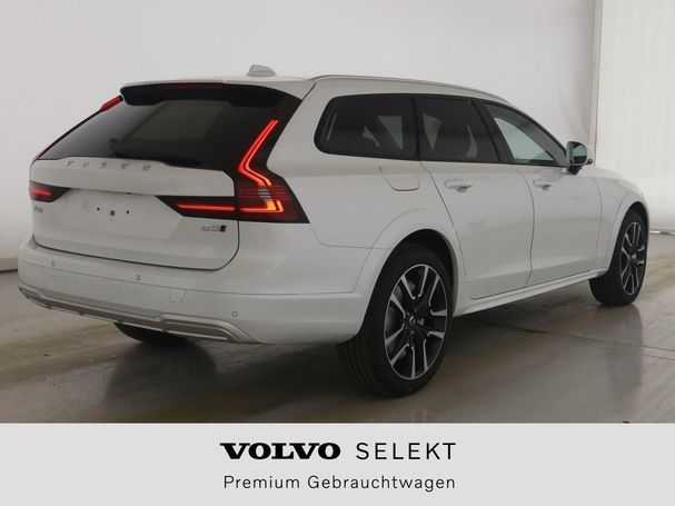 Volvo V90 Cross Country AWD Ultimate 173 kW image number 2