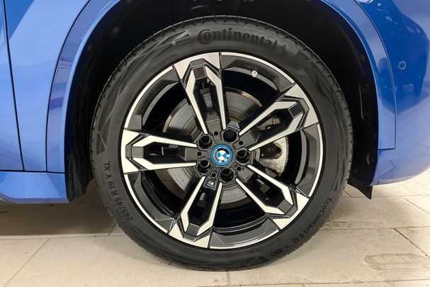 BMW iX1 xDrive30 M Sport 230 kW image number 19