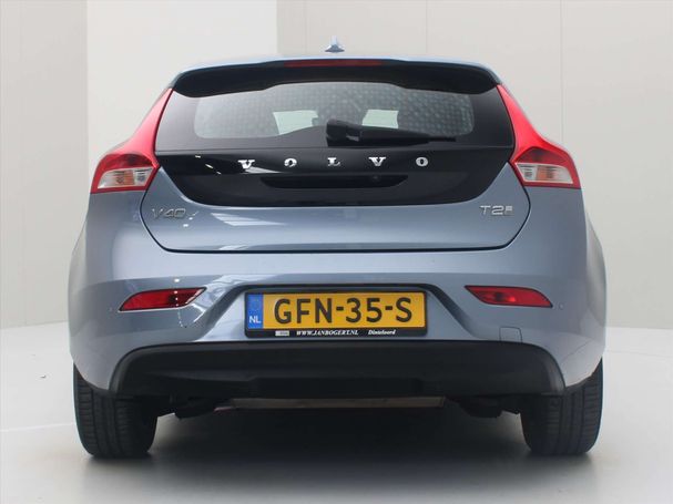 Volvo V40 T2 Inscription 90 kW image number 6