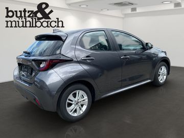 Car image 3
