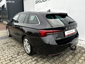 Car image 35