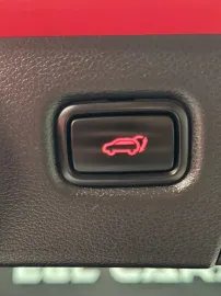 Car image 36