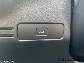 Car image 40