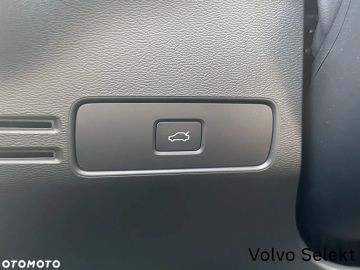 Car image 40