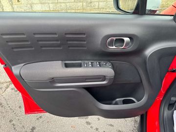 Car image 30