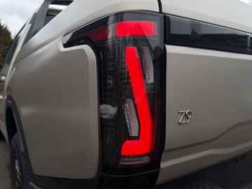 Car image 30