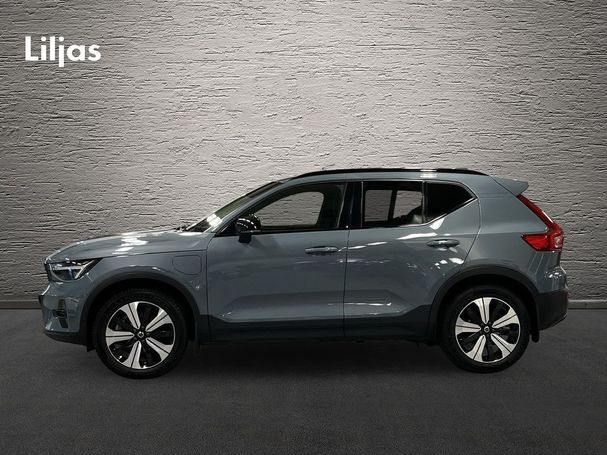 Volvo XC40 Recharge T4 Plus Dark 157 kW image number 3